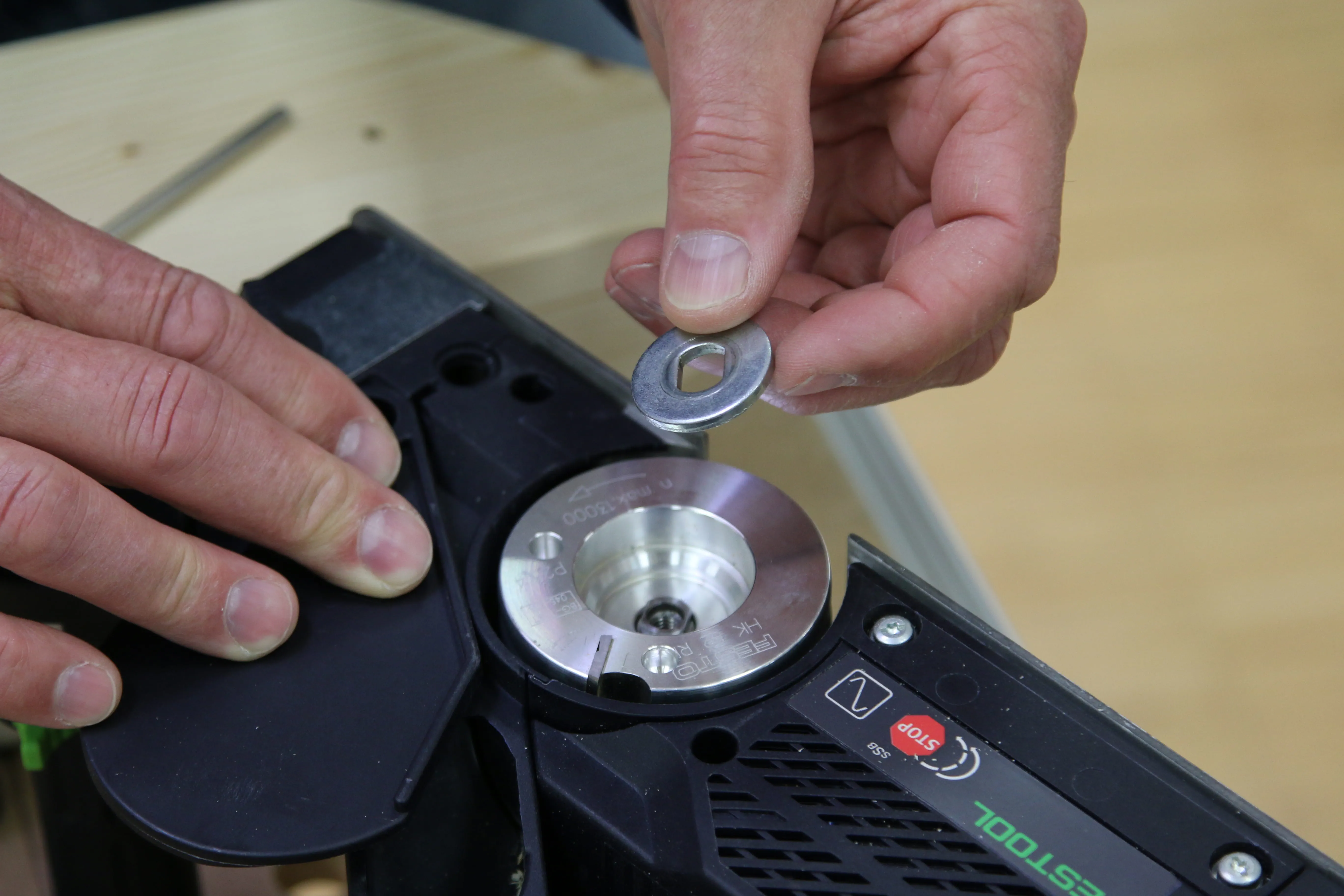 Fitting the clamping flange