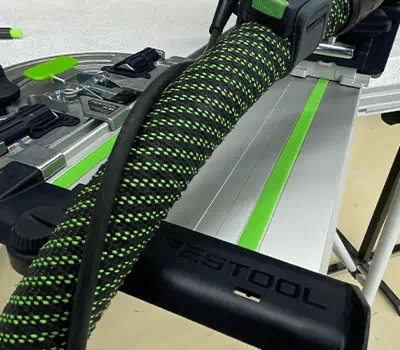 Plunge-cut saw with guide rail