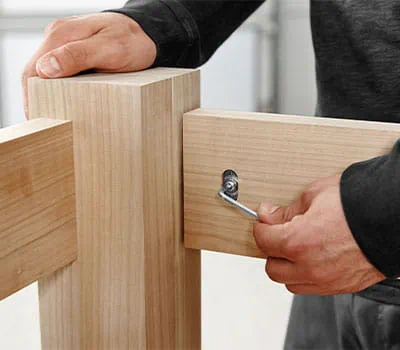 Tightening the connection