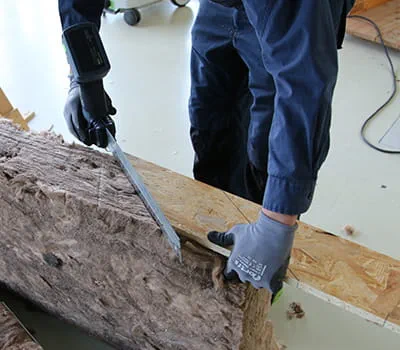 Positioning for bevel cut