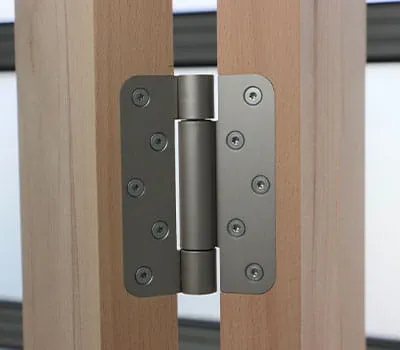 Recessing hinges » Precision routing in edge areas