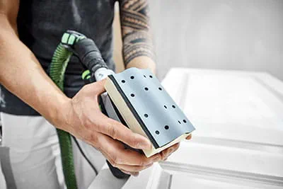 Sanding with the Festool LS 130 linear sander