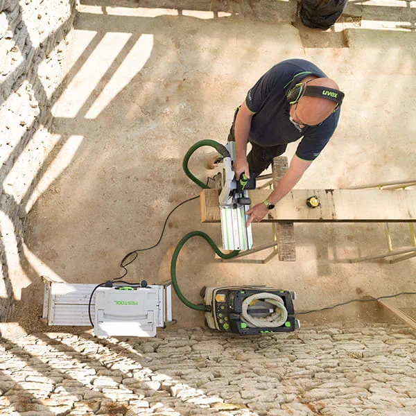 Mark Maxfield working with festool products
