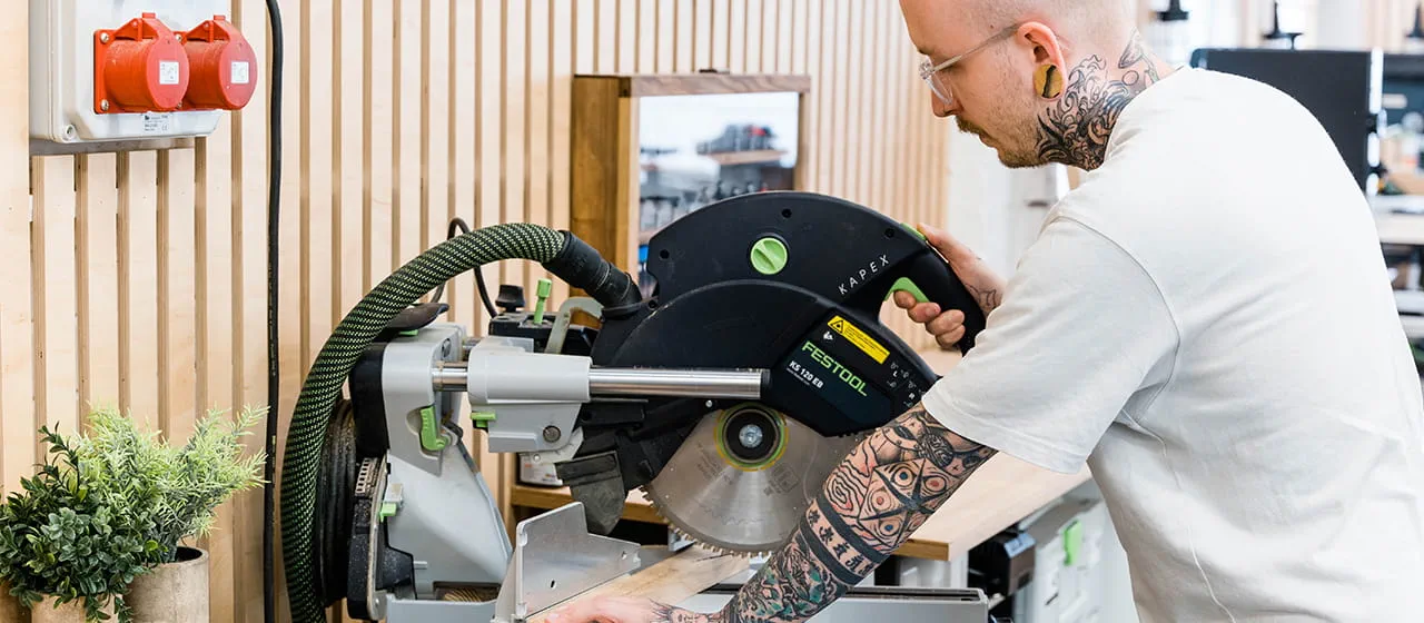 Jonas Winkler with the KS 120 EB from Festool